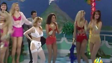 IntimatePOV: Елза Джийн порно с баба обича да се чука рано сутрин в PornHD
