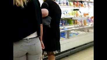 Мама грабва бившето гадже на порно с баба дъщерята