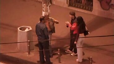 Клетвата майка Ришли Райън stari babi sex взима приятеля на дъщеря си!