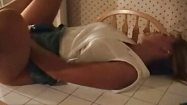 НЕКАЗВАМ: Алекса Флекси получава хардкор анален за секс със стари баби гадното си руско дупе в PornHD