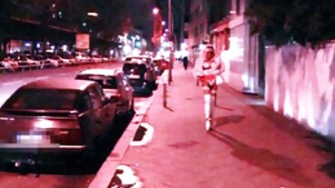 Възбудената МИЛФ с порно баба и внук огромни цици чука приятеля на сина си