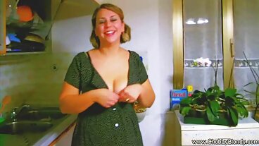 Съпругът на stari babi sex Linzee наема къща за порно снимане!