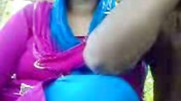 Това е Dick-in-a-Box! - Bride 2 Be опитва Чисто нов Willy секс със баби