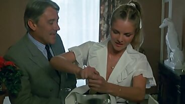 Рад Град парти с г-жа секс с бабички Оуенс, която шприцова хората