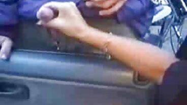 Палавите баби се ебът бавачки Ава Адамс и Алия Лав го радват заедно